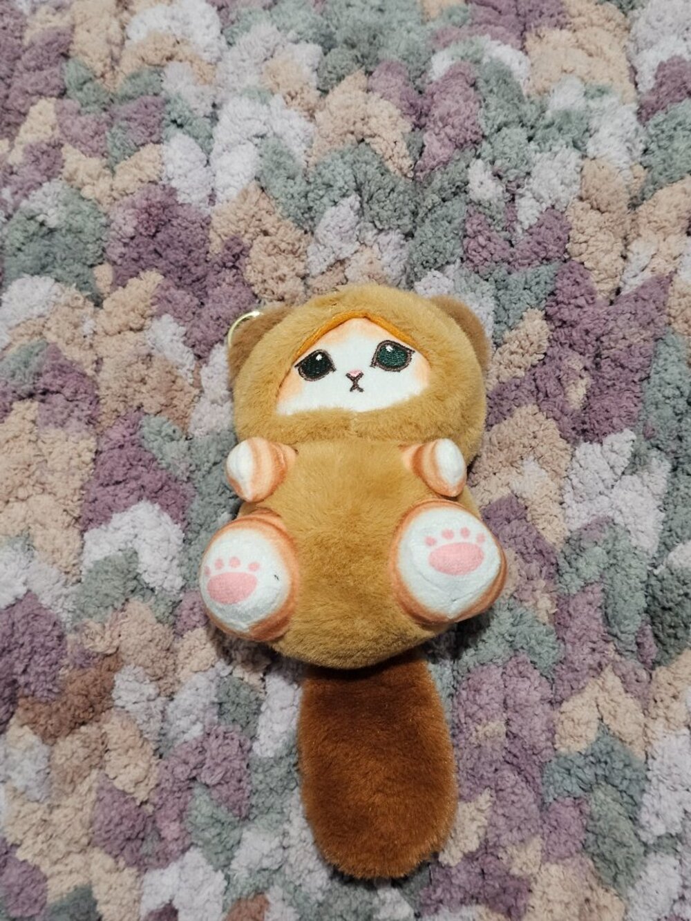 mofusand Animal Costume Series Bear Kuma-Nyan Plush Keychain - Picture 4 of 7